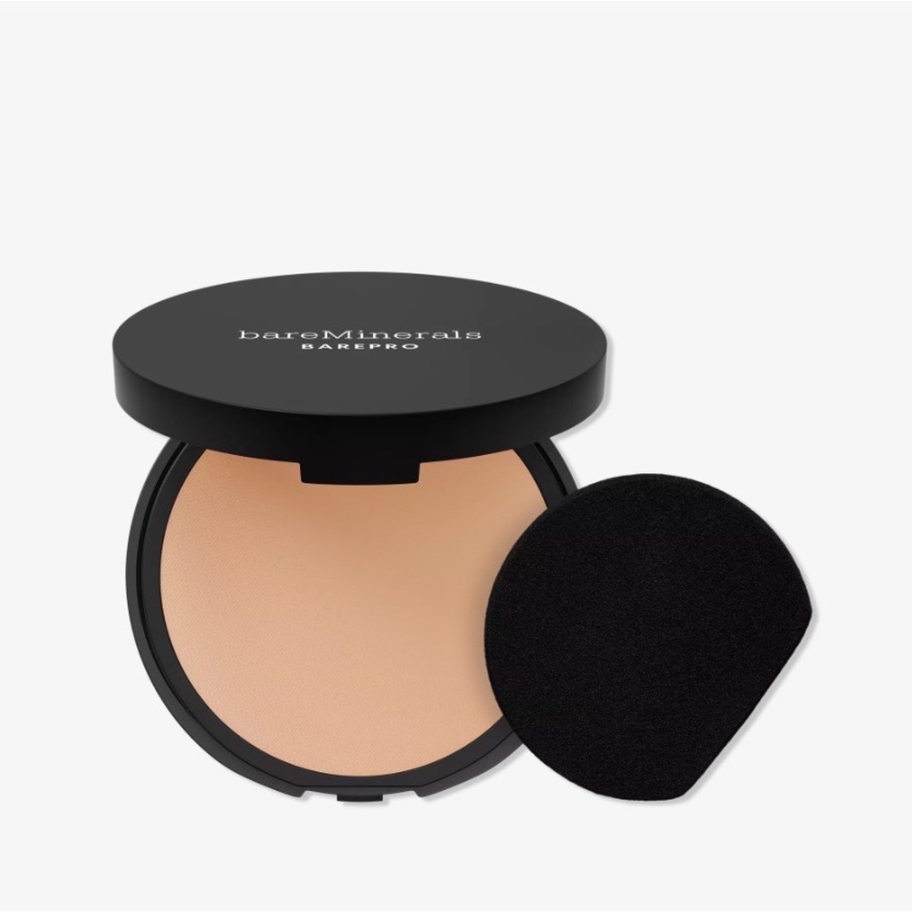 bareMinerals BAREPRO Performance Wear Powder Foundation - Natural Beige